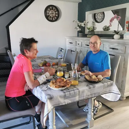 Les Marmottes Revinoises Bed & Breakfast